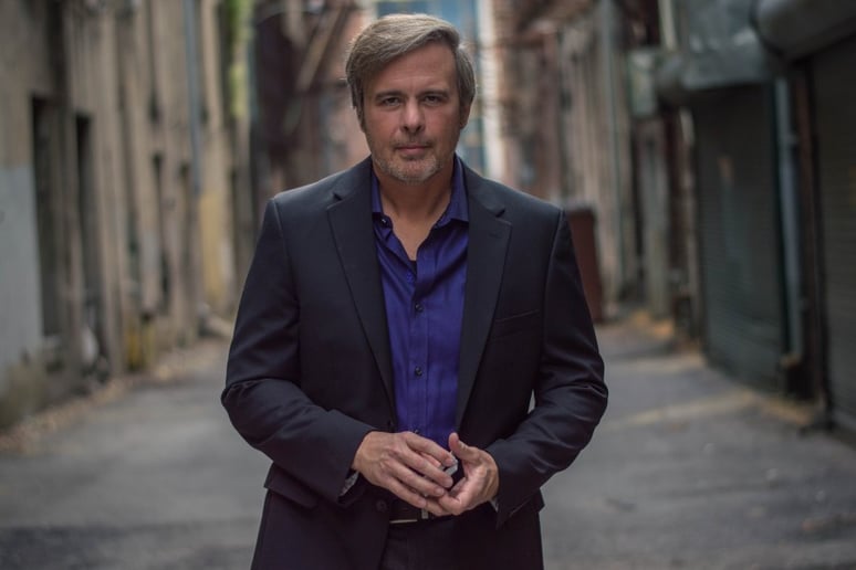 Gallery photo 23 of Brian Reaves, Award-Winning Illusionist