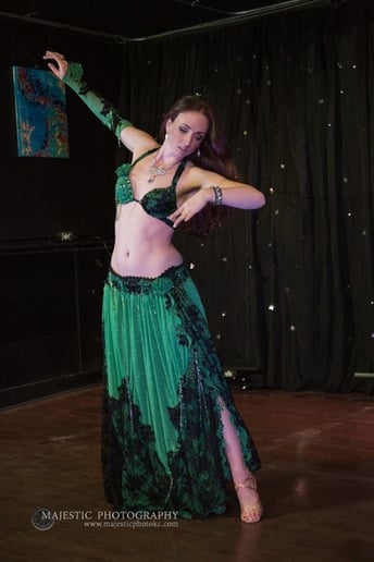 Gallery photo 4 of Bridgette Bellydancer