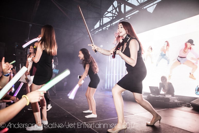 Gallery photo 3 of Brigit O'Regan - Electric Violinist