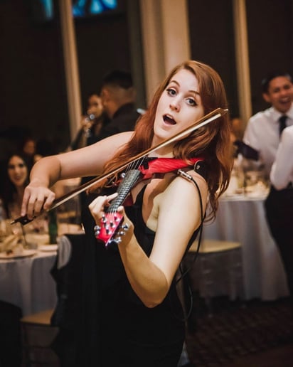 Gallery photo 1 of Brigit O'Regan - Electric Violinist