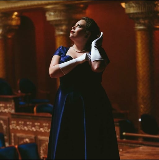 Gallery photo 8 of Broadway Divas or The Big Band Diva