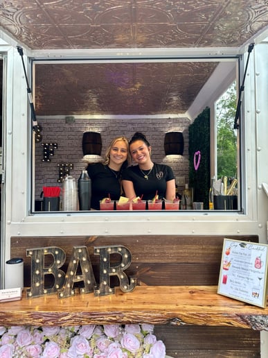 Gallery photo 5 of Broken Flip Flop Mobile Bar