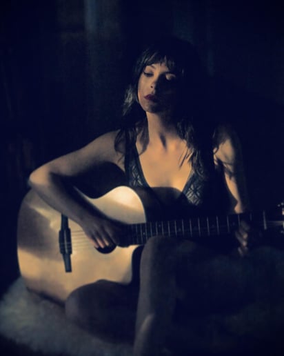 Gallery photo 2 of Bronwen Roberts Music