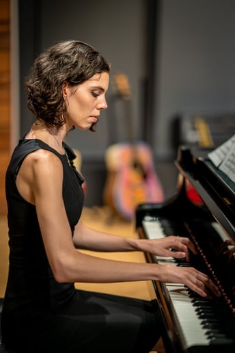 Gallery photo 8 of Bronwyn Schuman, Pianist