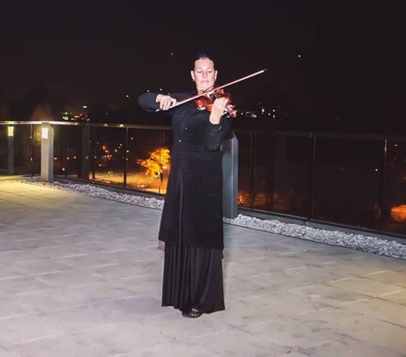 Gallery photo 2 of Brooksley Bishop Violinist