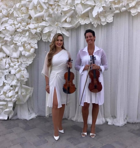 Gallery photo 9 of Brooksley Bishop Violinist