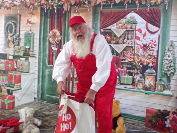 Gallery photo 14 of Brownsburg Santa