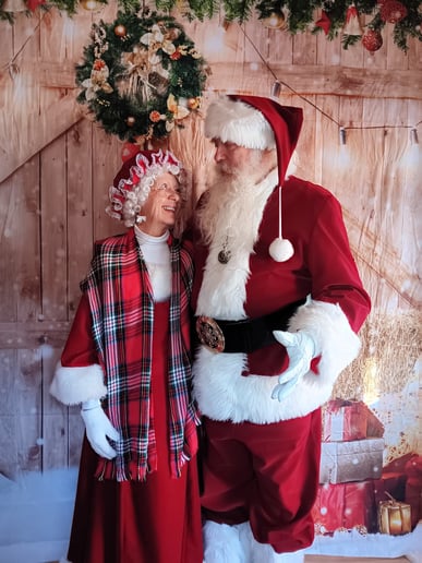 Gallery photo 23 of Brownsburg Santa