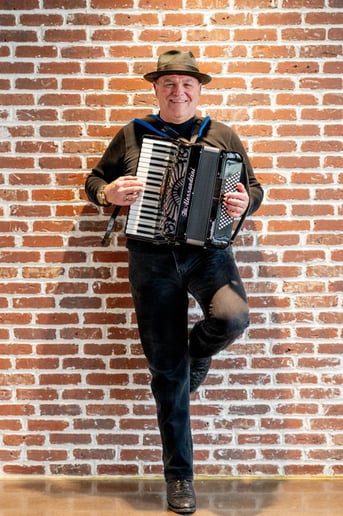 Gallery photo 2 of Bruce Dunai - Entertainment