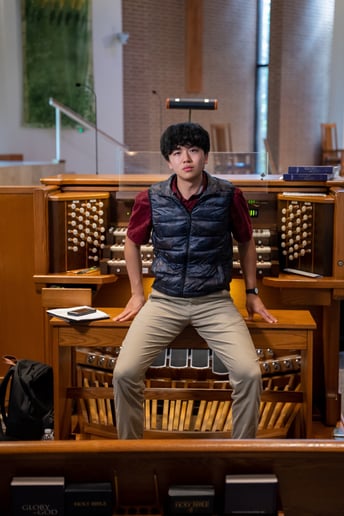 Gallery photo 4 of Bruce Xu, Pianist, Organist and Vocalist