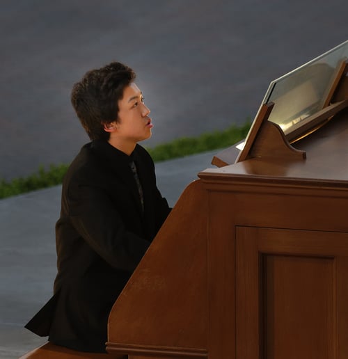 Gallery photo 5 of Bruce Xu, Pianist, Organist and Vocalist