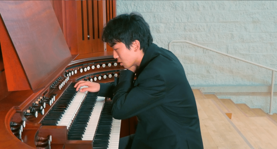 Gallery photo 6 of Bruce Xu, Pianist, Organist and Vocalist