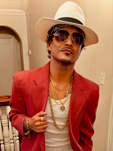 Gallery photo 3 of Bruno Mars Impersonator