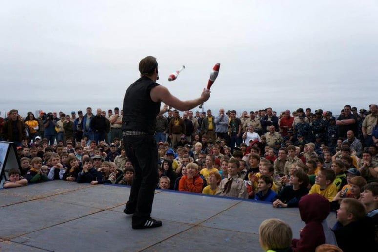 Gallery photo 3 of Bryan Dangerous Comedy Juggler