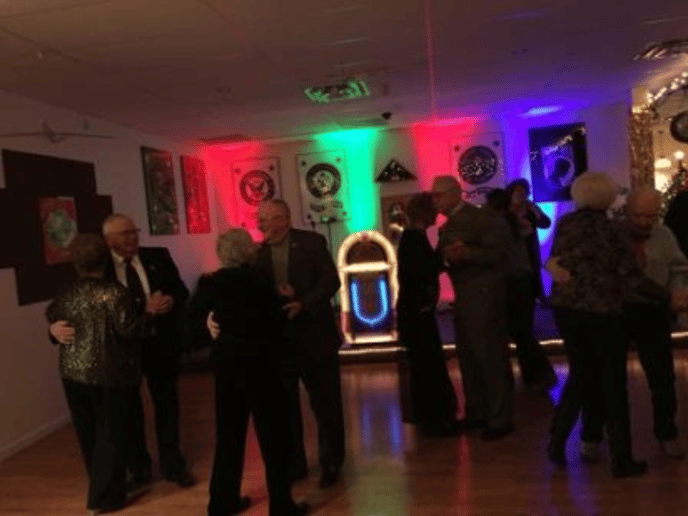 Gallery photo 7 of Bryce & Cindy Live Jukebox Style