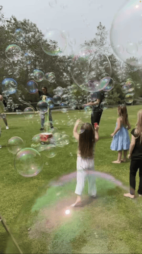 Gallery photo 3 of Bubble Therapy with Jewellee