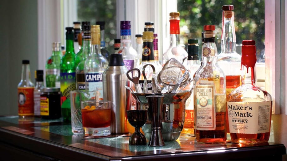 Gallery photo 4 of Bubbly Bartender