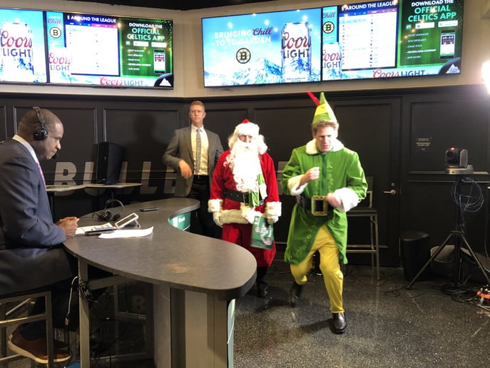 Gallery photo 8 of Buddy the Elf (Boston)
