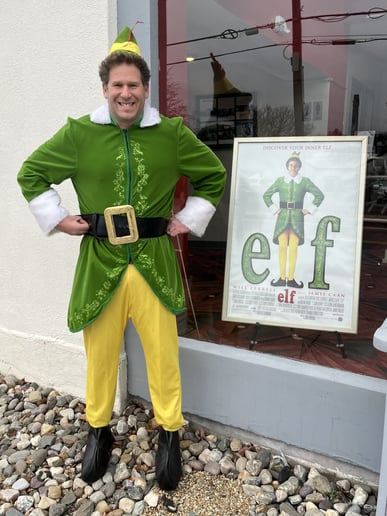 Gallery photo 7 of Buddy the Elf (Boston)
