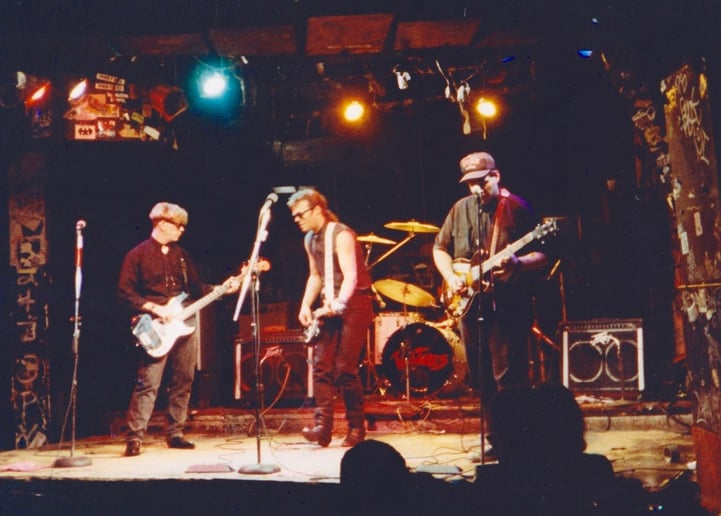 Gallery photo 7 of Buddy V