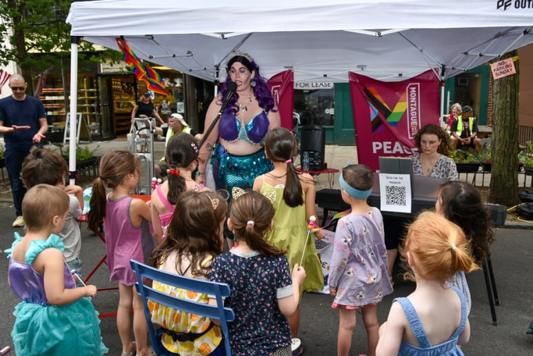Gallery photo 1 of Buoy, the Brooklyn Mermaid
