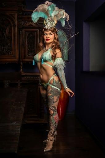 Gallery photo 3 of Honey Sabina Burlesque