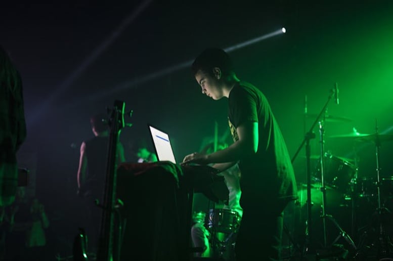 Gallery photo 3 of Bury the Doubt