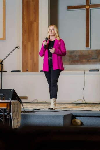 Gallery photo 4 of Keynote/Motivational Speaker