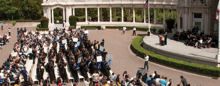 Gallery photo 3 of Business Leadership & Motivational Speaker