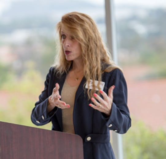 Gallery photo 8 of Business Leadership & Motivational Speaker