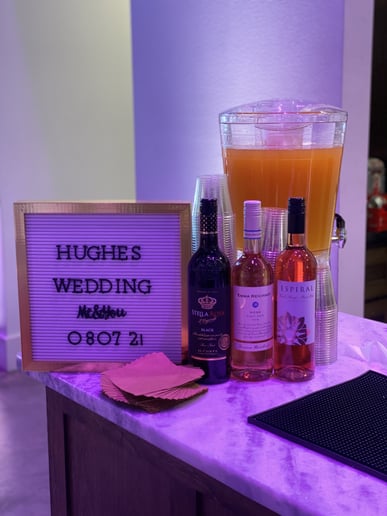 Gallery photo 3 of Buzzin Bee’s Bartending Service