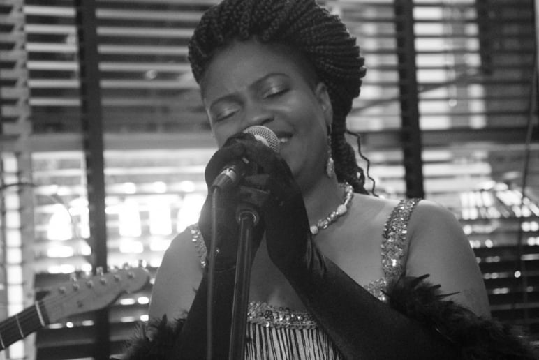 Gallery photo 10 of Carla Denise