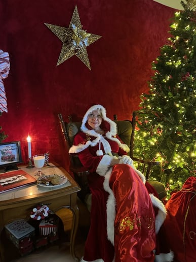 Gallery photo 4 of C Claus