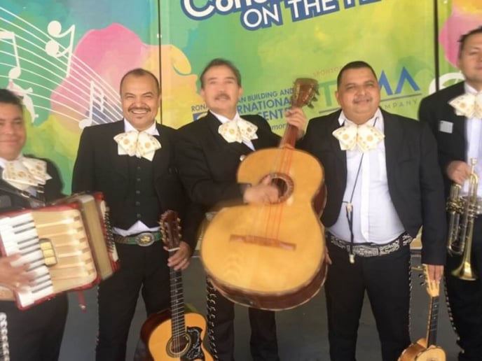 Gallery photo 2 of Cañas Y Su Mariachi Norteño