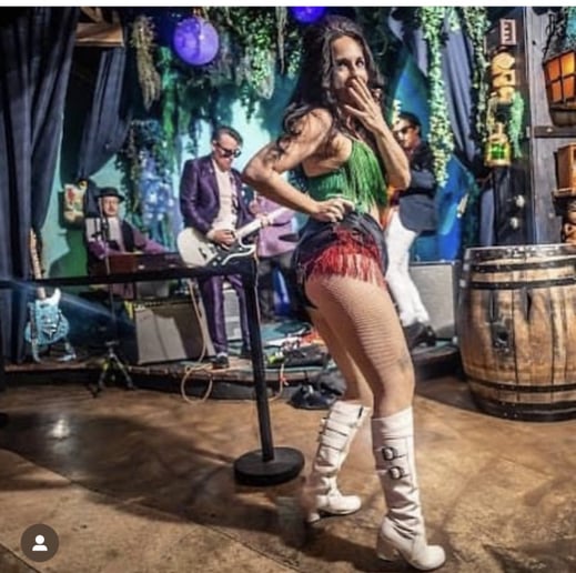 Gallery photo 3 of Cabernet Dance