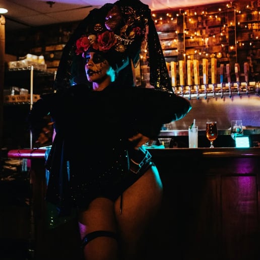 Gallery photo 4 of Caffeyne Luv