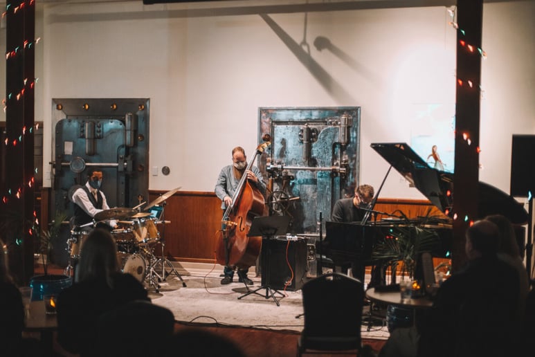 Gallery photo 7 of Caleb Nei Jazz