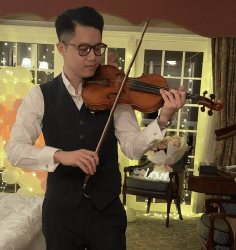 Gallery photo 2 of Calgary & Banff Wedding Violinist
