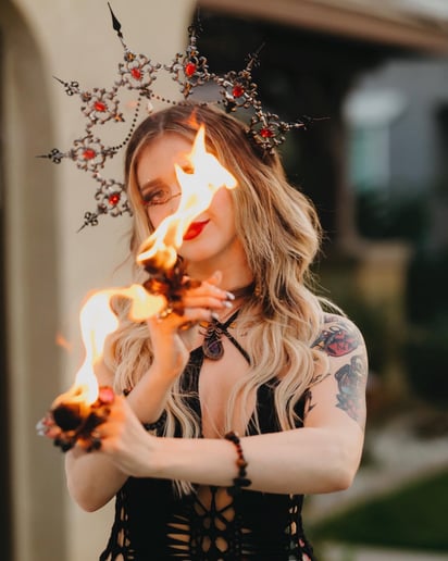 Gallery photo 1 of Cali Foxfire