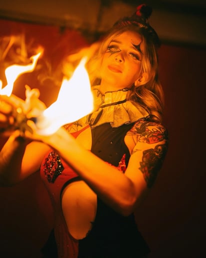 Gallery photo 3 of Cali Foxfire