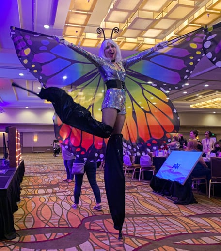 Gallery photo 1 of Cali Stilts Entertainment