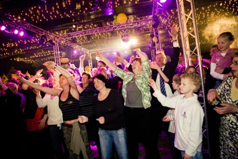 Gallery photo 18 of California Dueling Pianos
