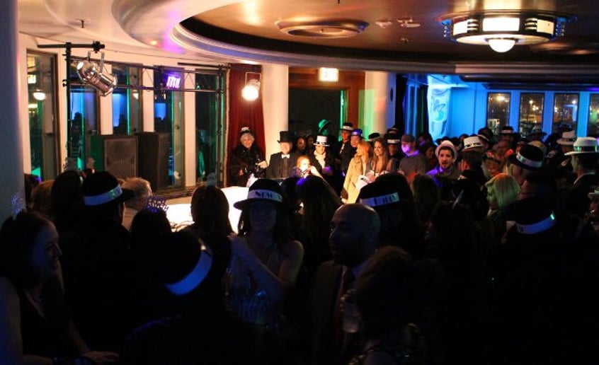 Gallery photo 23 of California Dueling Pianos