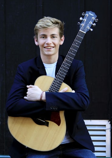 Gallery photo 2 of Cal Lawrence