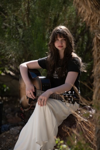 Gallery photo 1 of Cam Elise