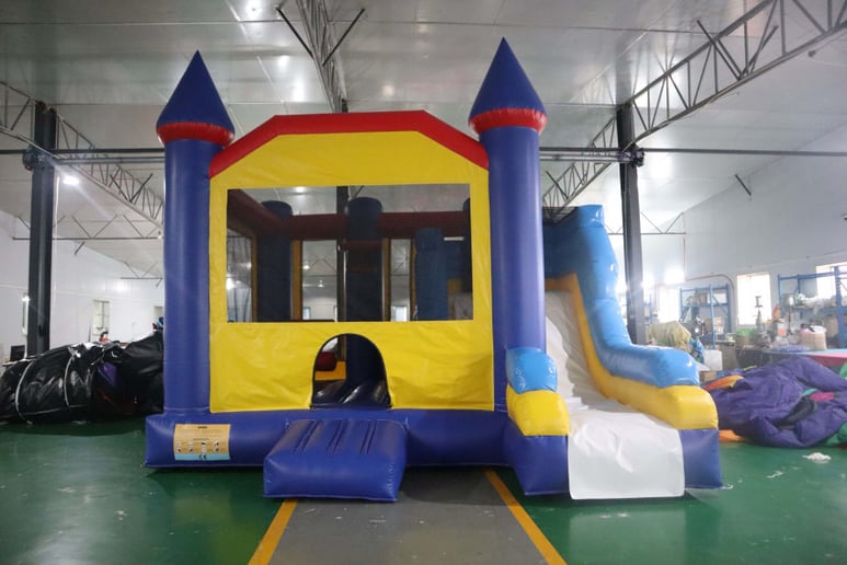 Gallery photo 5 of Cambridge Bouncy Castles