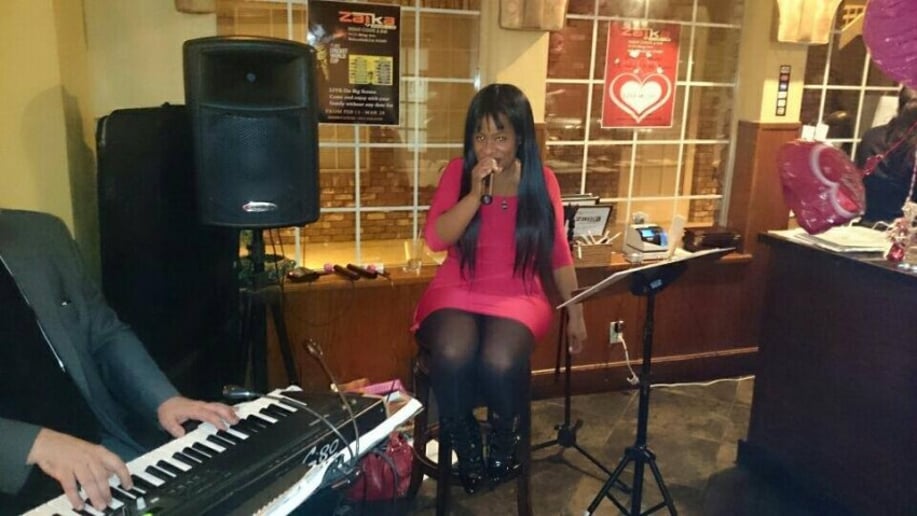 Gallery photo 1 of Candace Freeman