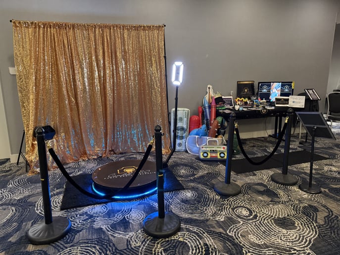 Gallery photo 5 of Candid 360 Photo Booth Wisconsin