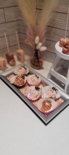 Gallery photo 3 of Candyhauliks