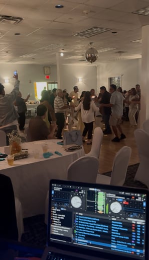 Gallery photo 2 of Canela the DJ